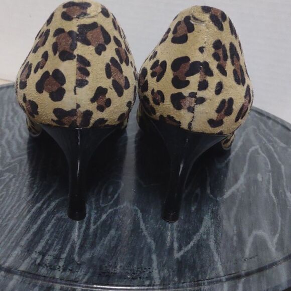 Anne Kline Leopard Pumps size 6.5.  Bx - Picture 5 of 7